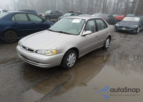 1998 Toyota Corolla Le из США, поврежденный, VIN 2T1BR18E9WC032562